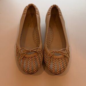 Eric Javits Beige Braided Bow Ballet Flats